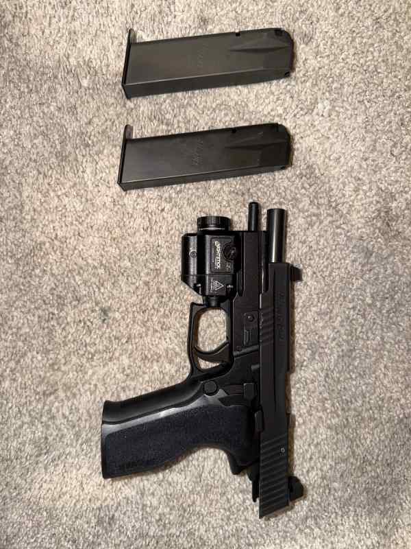 Sig P226