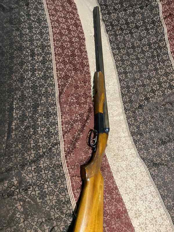 Double barrel 12 gauge 