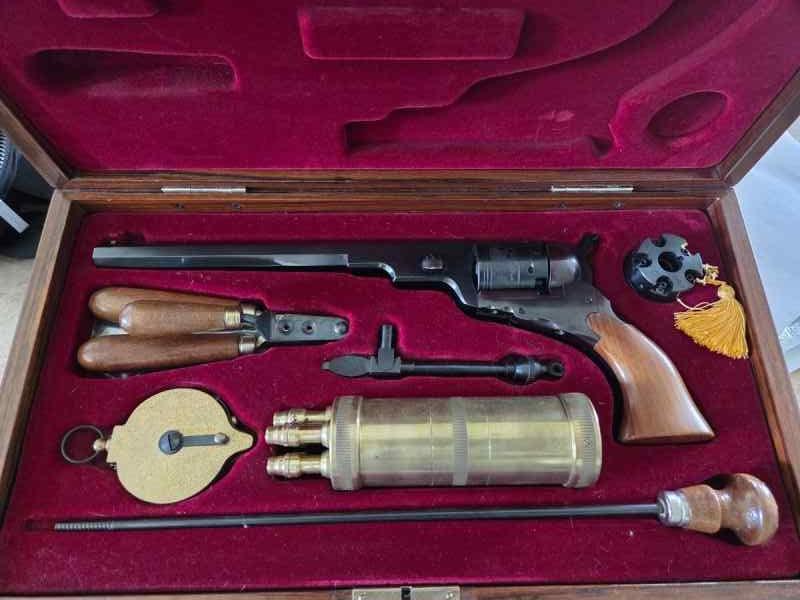 Pietta 1836 Texas Patterson revolver box set